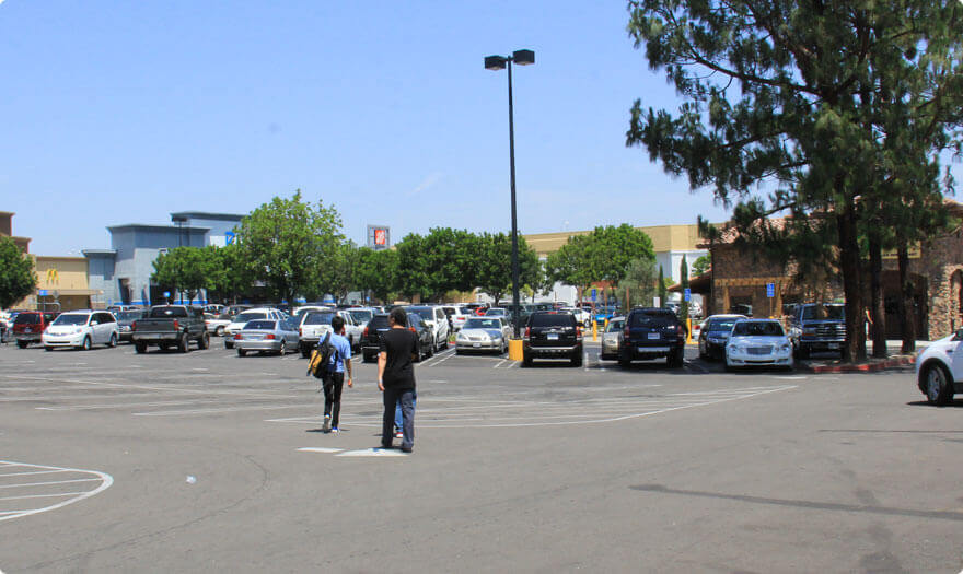 BBE LED Parking Lot Lights in one Mall, CA, USA