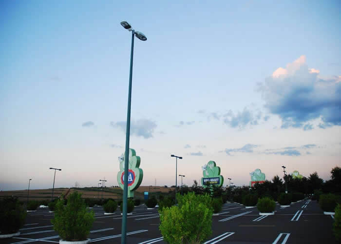 LED Street Light, SP90, BBE LED, illuminates the basketball court in Brazil