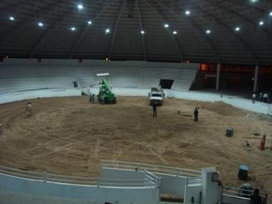  LED Street light LU8 is lighting the theater in Arena, Mexico