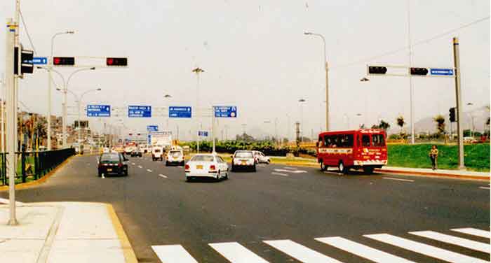 LED Traffic Light in Peru