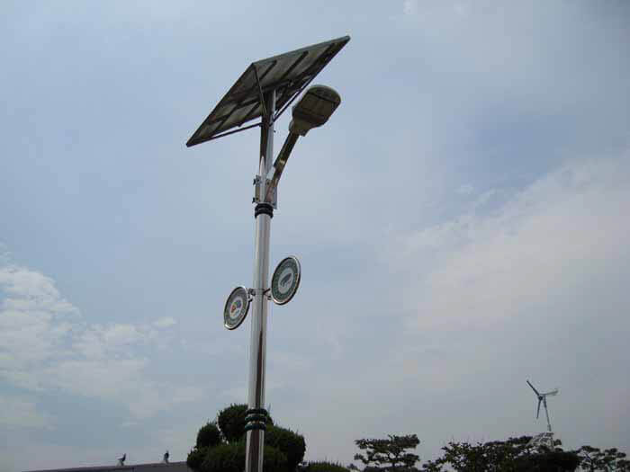 Solar Wind Turbine LED Street Light Solution, LU2 in Korea
