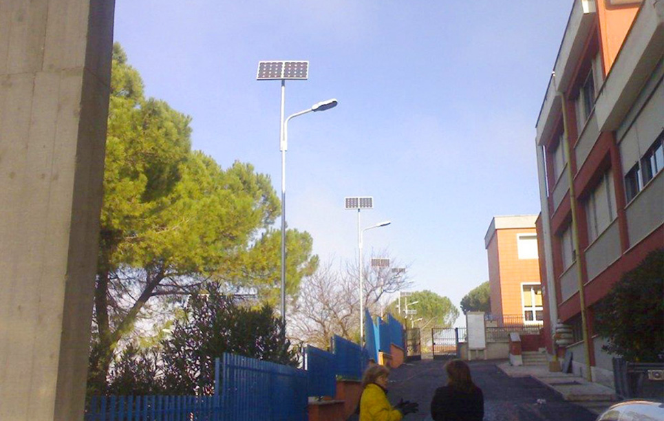 Solar LED Street Light LU2 in Italy
